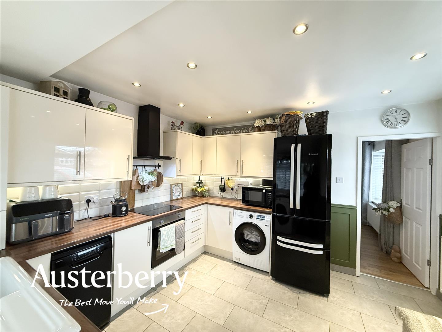 2 bed property in Thackeray Drive, Stoke-On-Trent